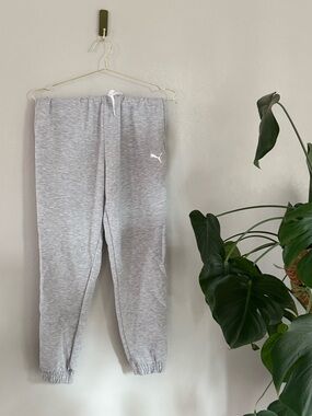 💖3 for $25 bundle💖 PUMA Heather Gray Jogger Sweatpants